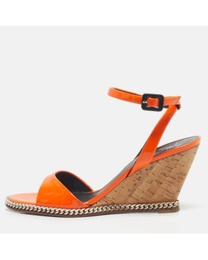Giuseppe Zanotti Patent Leather Chain Cork Wedge Ankle Strap Sandals - Orange