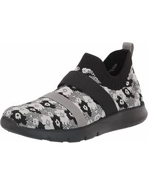 Spenco Karma Stretch Floral Shoes - Black
