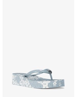 Michael Kors Outlet Bedford Printed Signature Logo Flip Flop - White