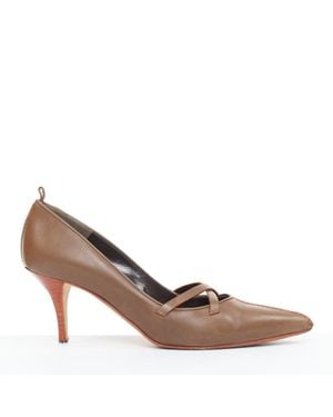 Manolo Blahnik Leather Kitten Pumps - Brown