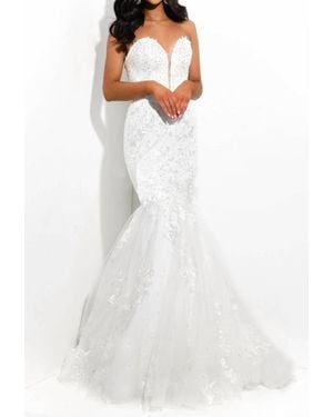 Jasz Couture Embroidered Sweetheart Trumpet Gown - White
