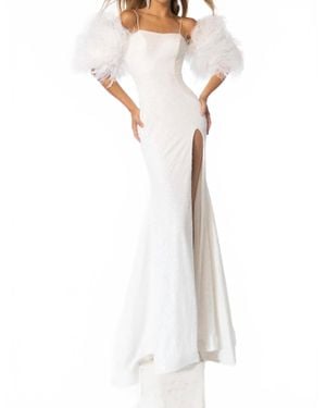 Ava Presley Fitted Evening Gown With Feather Detailing - White