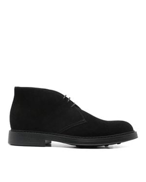 Doucal's Chukka Premium Calf Suede Boots - Black