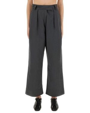 Margaret Howell High-Waisted Cropped Pants With Pleated Front - Gray