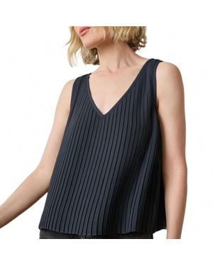 Lilla P Pleated V-Neck Shell Blouse - Blue