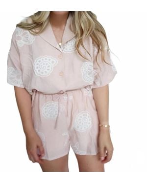 Lalavon Madi Seaside Shell Embroidered Shorts Set - Metallic