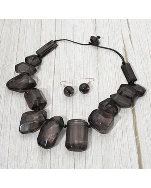 Fashnzfab Bold Geometric Resin Pebble Link Statement Necklace - Metallic