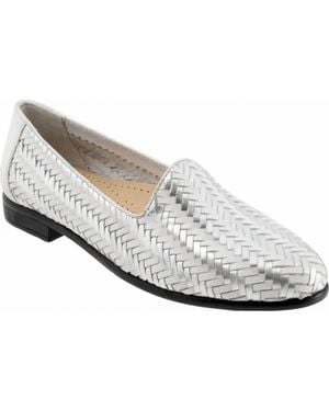 Trotters Liz 3 Flat Shoe - White