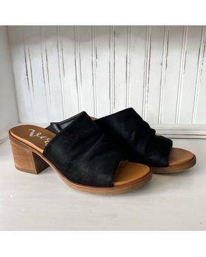 Very G Savannah Sandal - Black