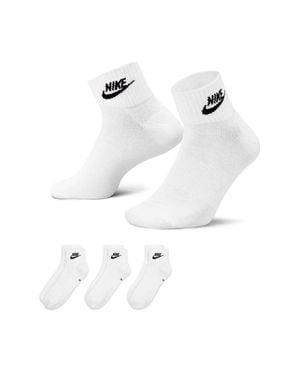 Nike Everyday Essential Ankle Socks (3 Pairs) - White