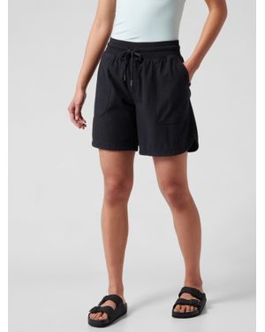 Athleta Farallon Midi Short - Black