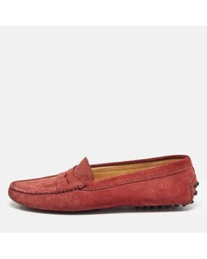 Tod's Suede Gommino Penny Slip On Loafers - Red
