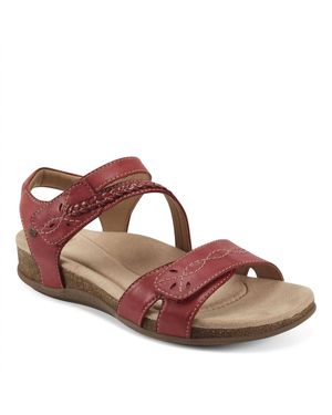 Earth Bria Sandals - Brown