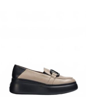 Wonders Begin Loafer - Black