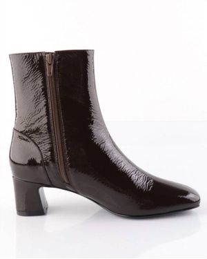 Gini & Albert Wyn Boots - Brown