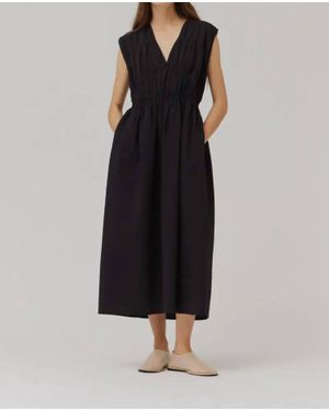 GRADE & GATHER Seersucker Midi Dress - Black