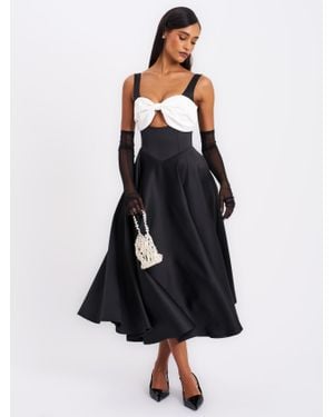 Miss Circle Edda Maxi Gown With Bow - Blue