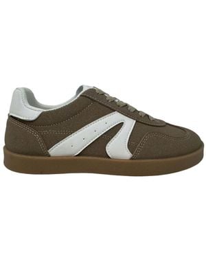 Very G Retro Sneaker - Gray