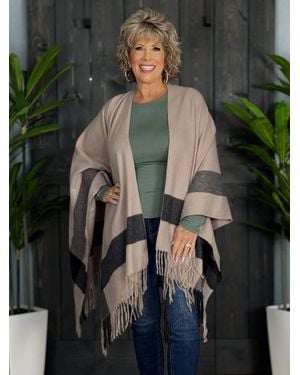 DM Merchandising Highland Wrap - Gray