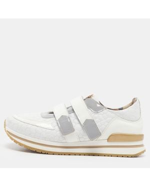 Roberto Cavalli Logo - White