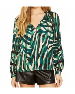Caballero Stella V-Neck Long Sleeve Top - Green