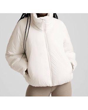 Beyond Yoga Warm Up Puffer Jacket - White