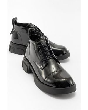 Prologue Shoes Lagom Patent Boot - Black