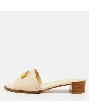 Carolina Herrera Magnolia - Natural