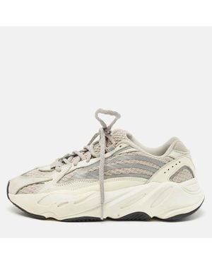 Yeezy Yeezy Boost 700 Size 37.5 Leather Mesh And Suede Low Top Sneakers - White