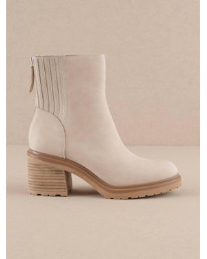Oasis Society The Megan Lug Chelsea Booties - Natural