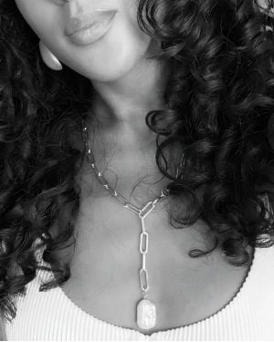 Eklexic Tayla Necklace - Black