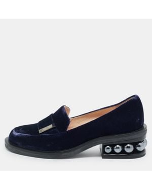 Nicholas Kirkwood Velvet Pearl Embellish Loafers - Blue