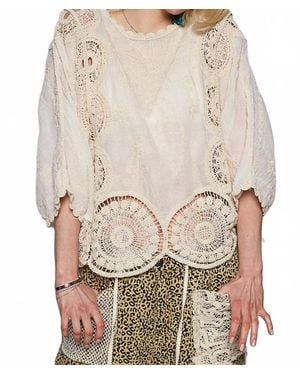 Pol Round Neck Short Sleeve Floral Embroidery Top - Natural