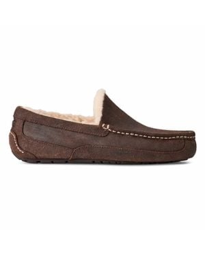 UGG Ascot Distressed Leather Slipper - Brown