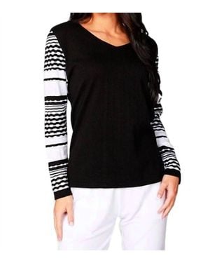 Angel Detailed Sleeve V-Neck Top - Black