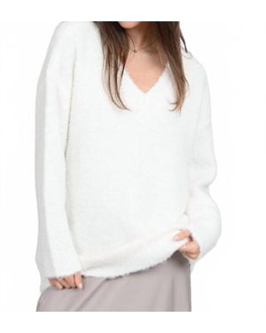 RD International Hripsime Pullover Sweater - White
