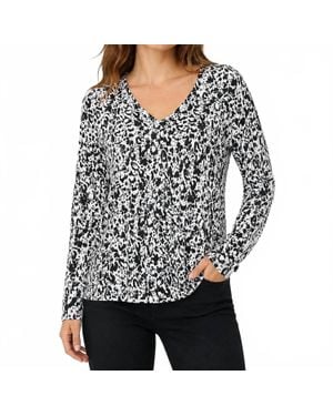 Lulu-B V-Neck Print Top - Black