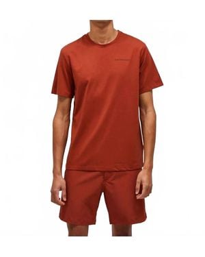 Peak Performance Explore Logo Tee - Red