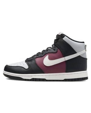 Nike Dunk High Top Sneakers - Black