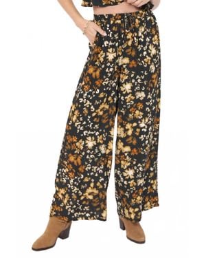 Sadie & Sage Relaxed Wide-Leg Pants - White