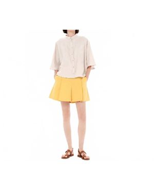 Kourbela Seams And Structure High Waisted Pleated Shorts - Yellow