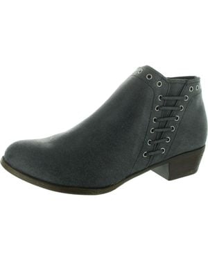 Minnetonka Zipper Leather Booties - Black