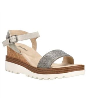 Vaneli Cedra Sandals - Metallic