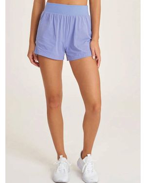 Thrive Societe Angled Inset Running Shorts - Blue