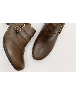 Earth Toronto Leather Bootie - Black