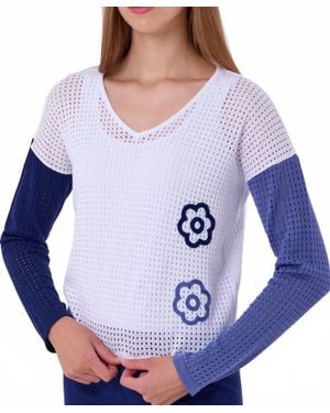 French Kyss V-Neck Flower Crochet Top - Blue