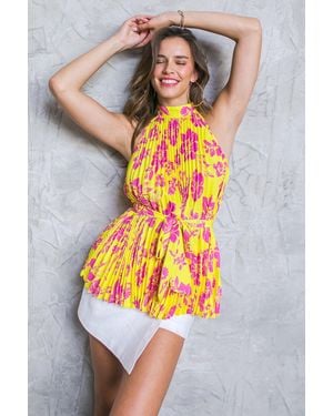 TRUEDAMES Drawn To You Woven Top - Yellow