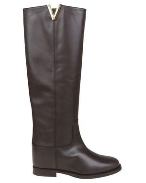 Via Roma 15 V-Neck Accessory Boot With Split - Brown