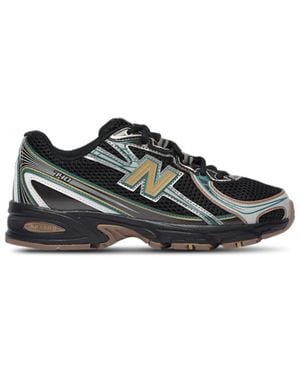 New Balance 740 - Black