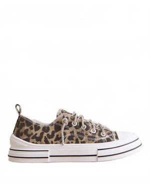 Very G Aman Lace Up Canvas Sneaker - White